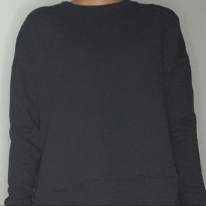 Black sweatshirt